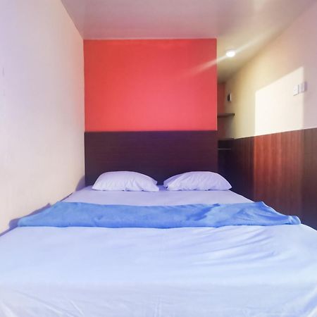 Hotel Container Inn Mitra Reddoorz Gadok Buitenkant foto