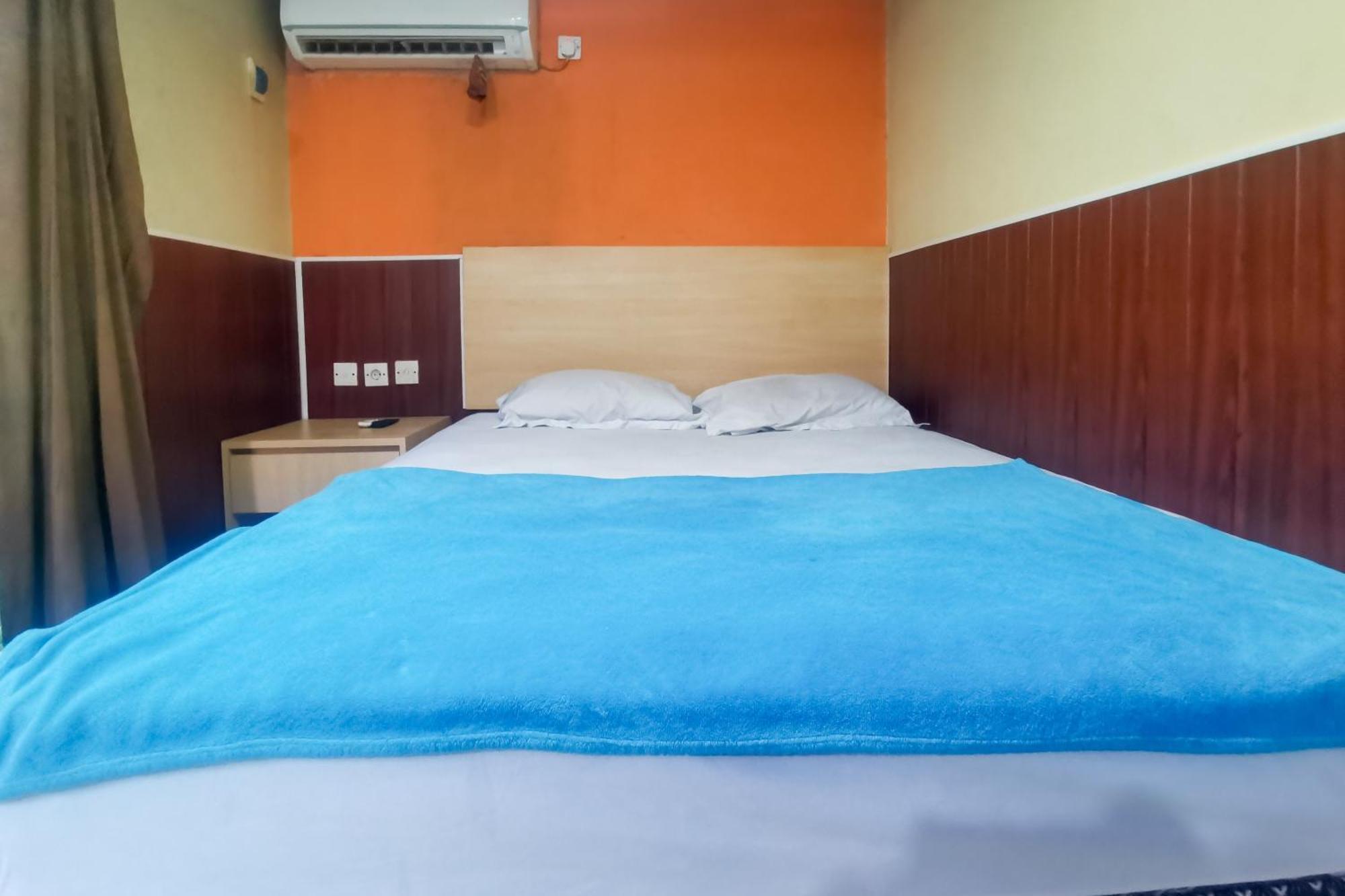 Hotel Container Inn Mitra Reddoorz Gadok Buitenkant foto