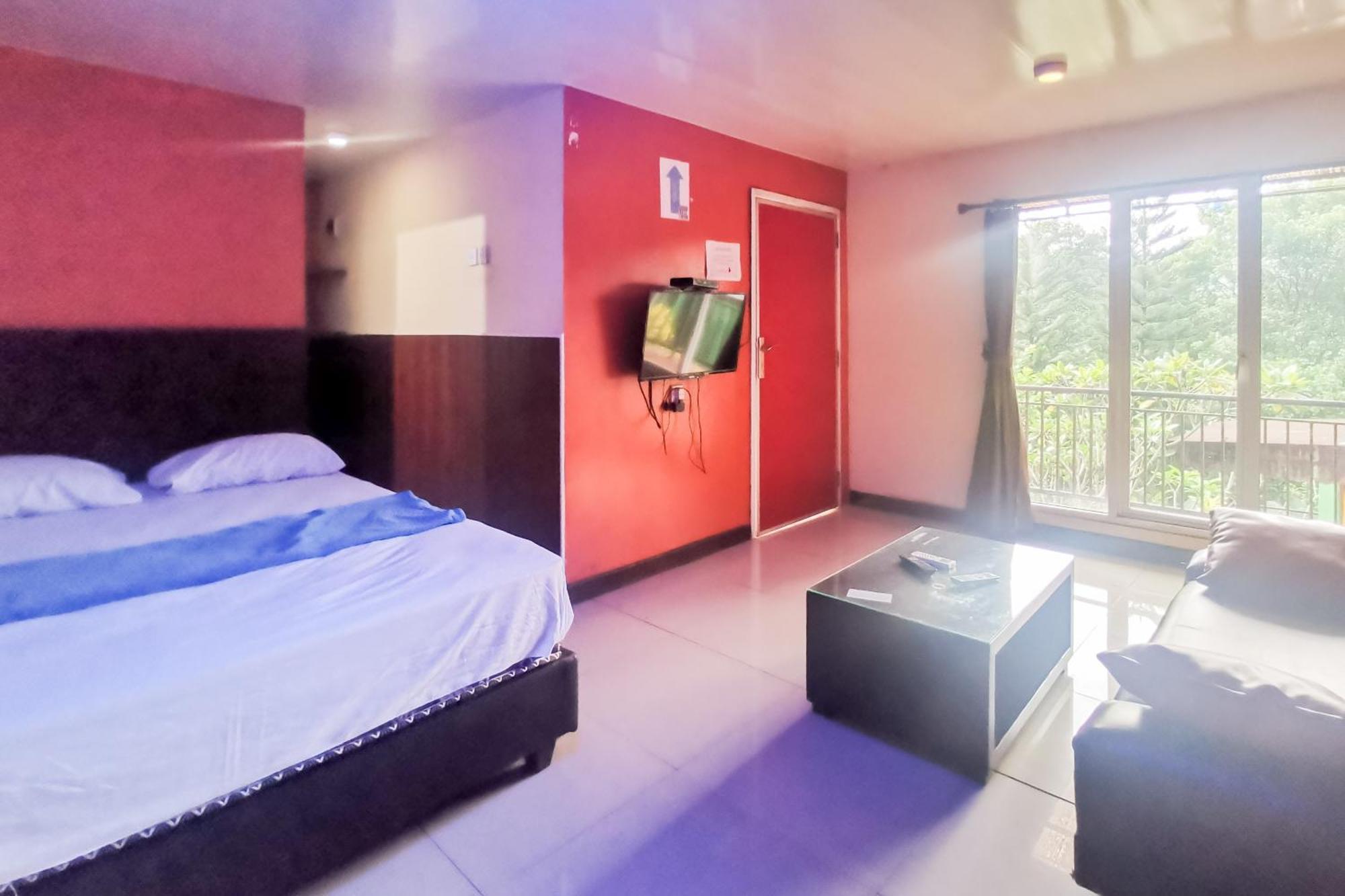 Hotel Container Inn Mitra Reddoorz Gadok Buitenkant foto
