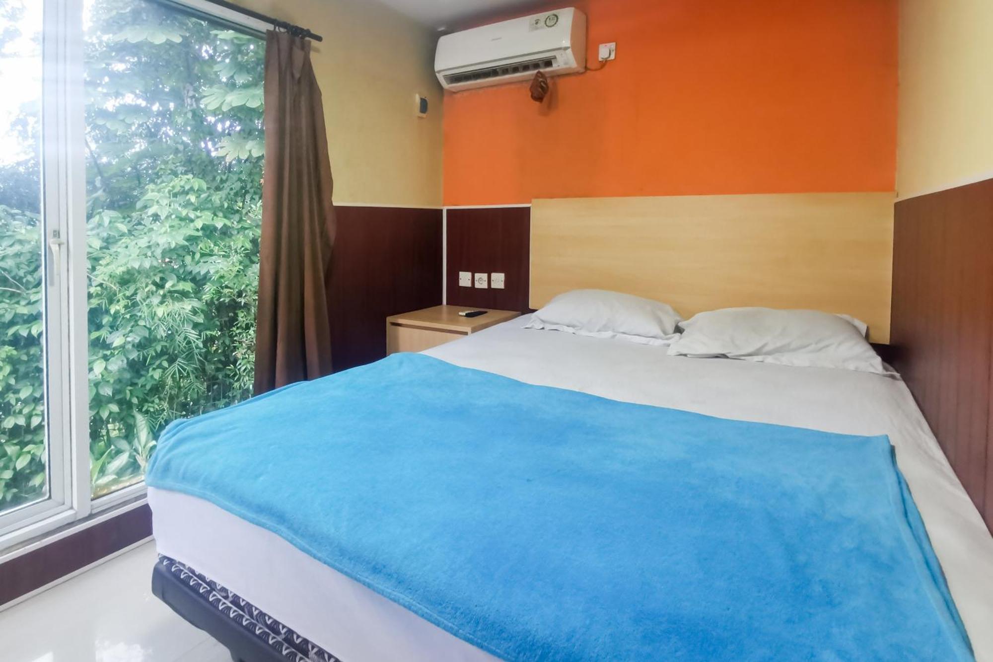 Hotel Container Inn Mitra Reddoorz Gadok Buitenkant foto