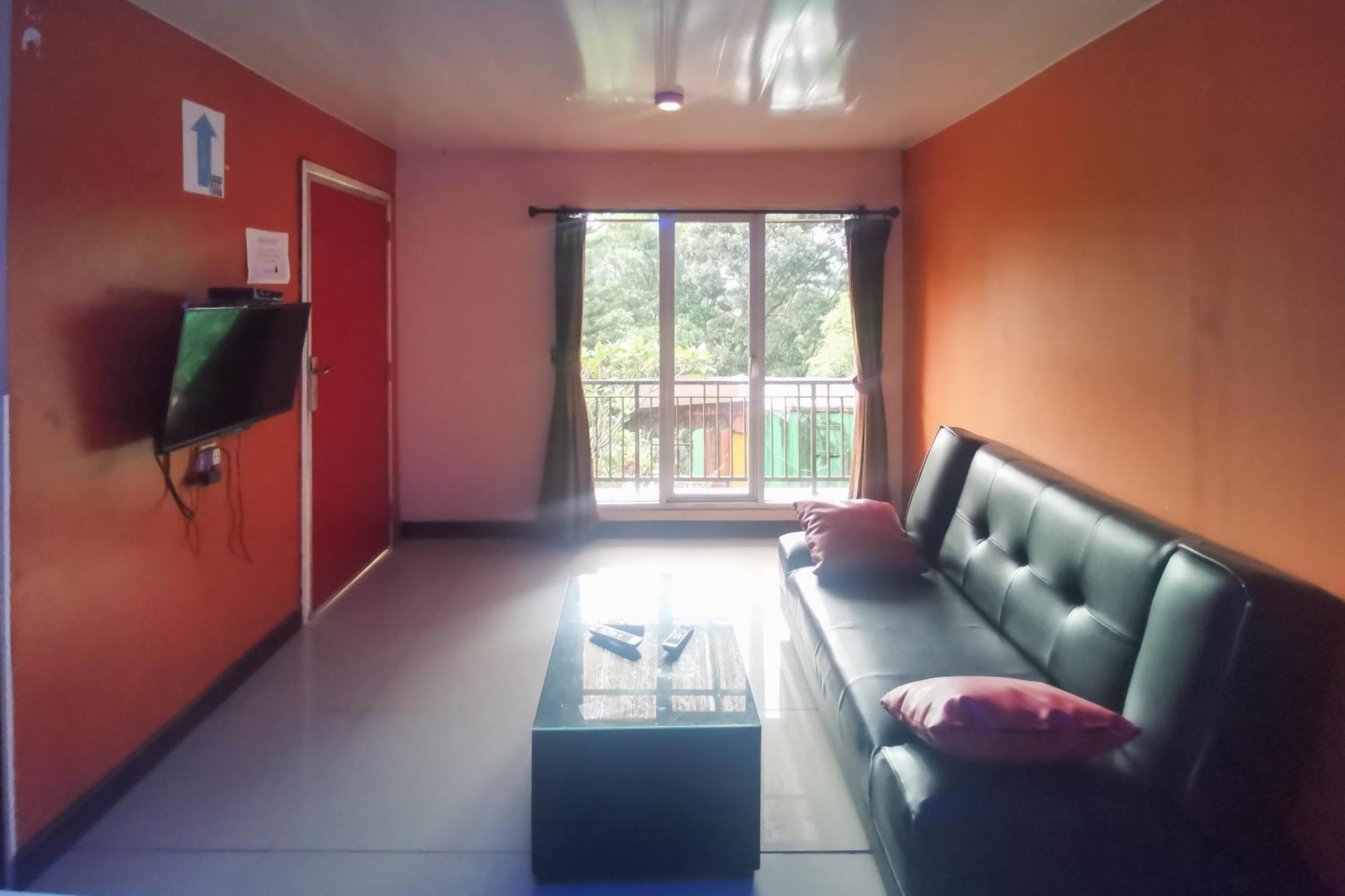 Hotel Container Inn Mitra Reddoorz Gadok Buitenkant foto